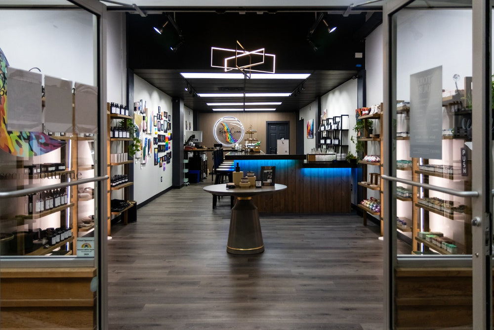 Build your scent at the bar.