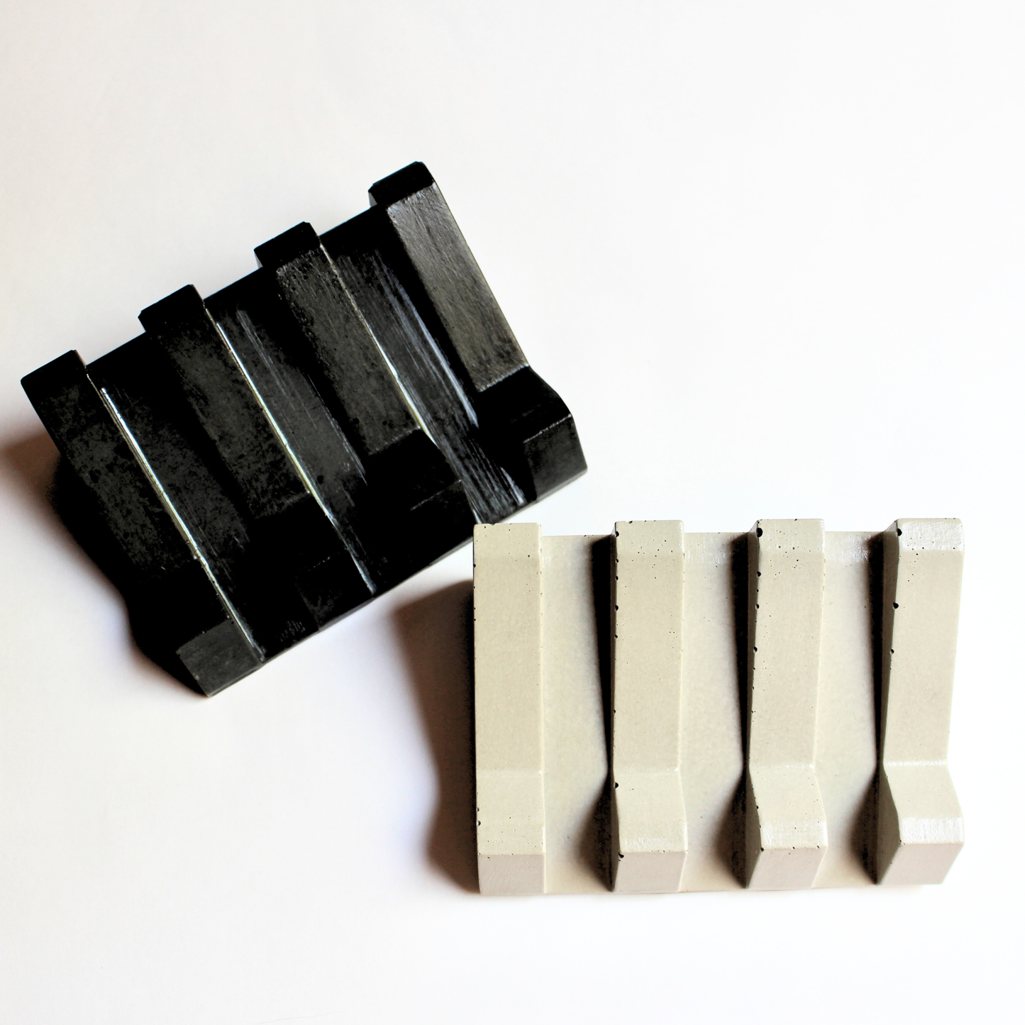ZEN SOAP DISH: CROW - DARK GRAY